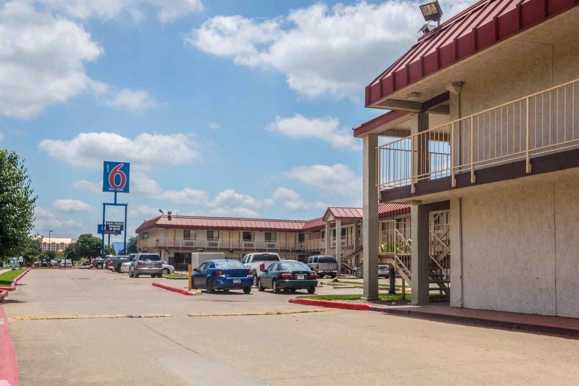 Motel 6-Mesquite, Tx - Rodeo - Convention Ctr Экстерьер фото